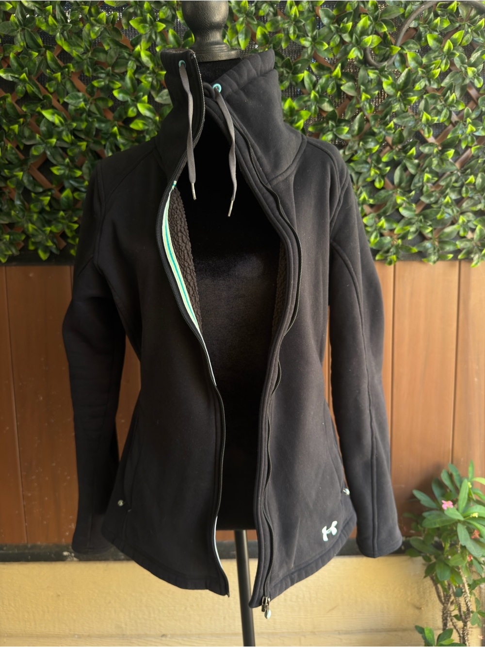Under Armour women’s Black Utility Jacket with Mint Trim